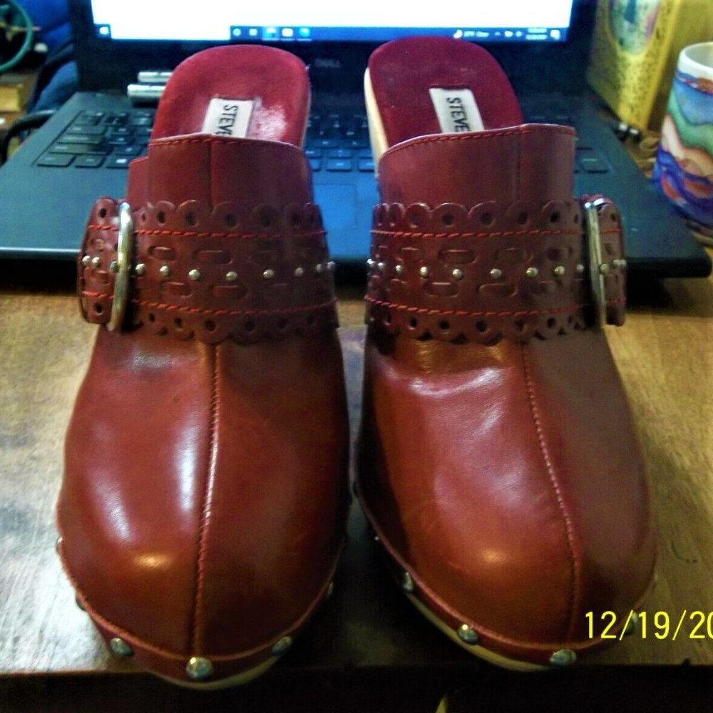 Women's Designer Leather Shoes "Steve Madden" Size 8B